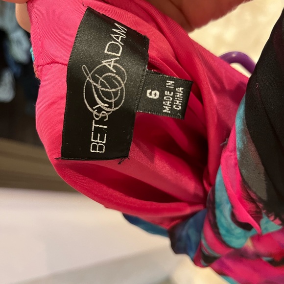 Formal Dress - Picture 4 of 4